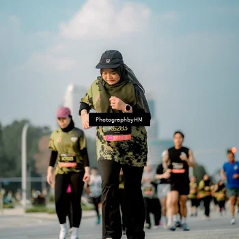 Runner Photo 6711073
