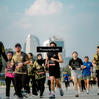 Runner Photo 6711083