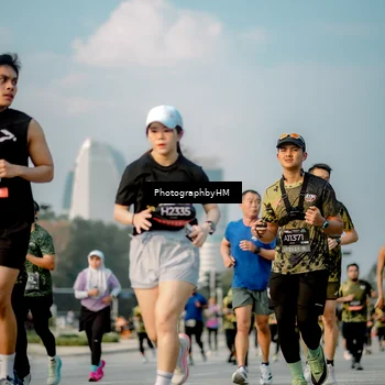 Runner Photo 6711090
