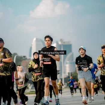 Runner Photo 6711095