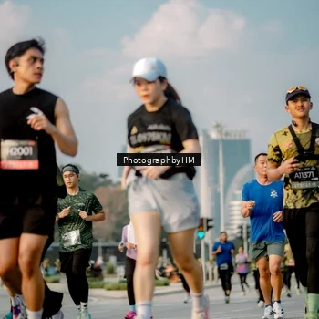Runner Photo 6711096