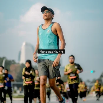 Runner Photo 6711107