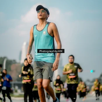 Runner Photo 6711116