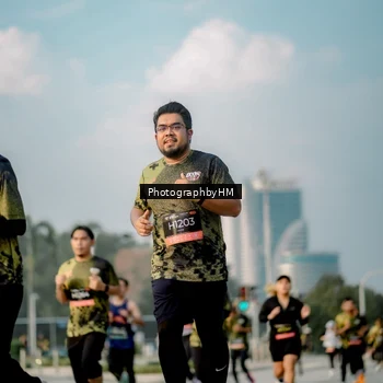 Runner Photo 6711122