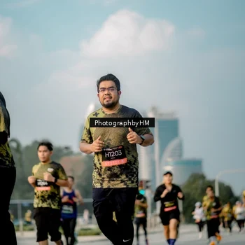 Runner Photo 6711124