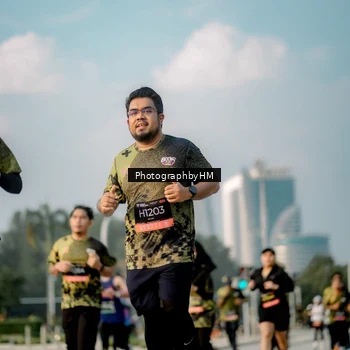 Runner Photo 6711130