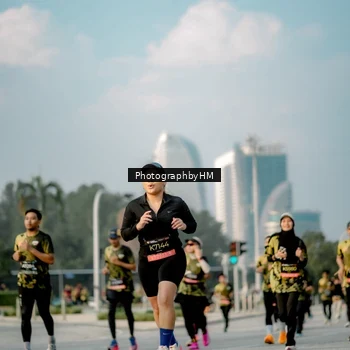 Runner Photo 6711135