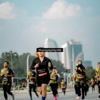 Runner Photo 6711145