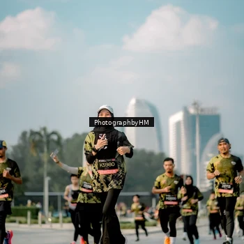 Runner Photo 6711146