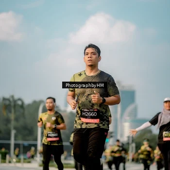 Runner Photo 6711154