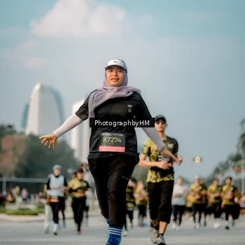 Runner Photo 6711158