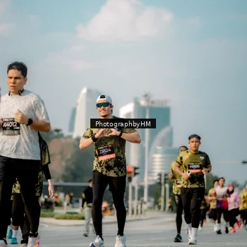 Runner Photo 6711171
