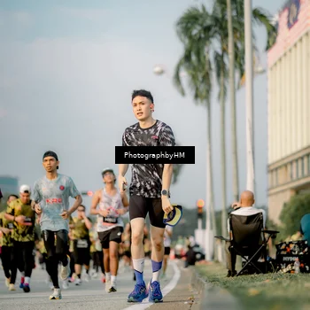 Runner Photo 6711207