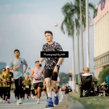 Runner Photo 6711208