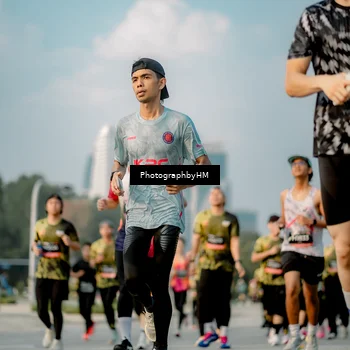 Runner Photo 6711215