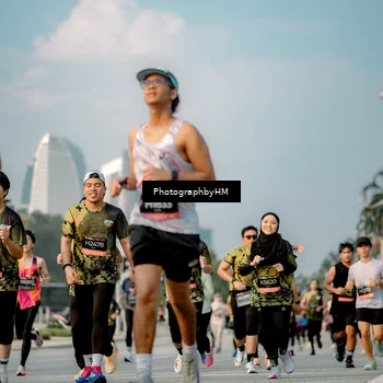 Runner Photo 6711216