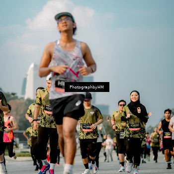 Runner Photo 6711222