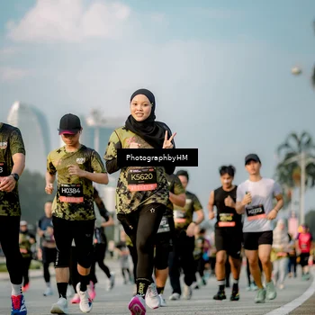 Runner Photo 6711225
