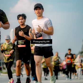 Runner Photo 6711240