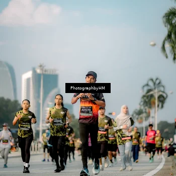 Runner Photo 6711241