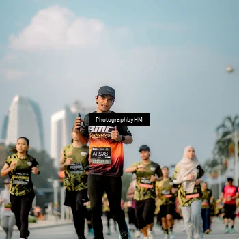 Runner Photo 6711251