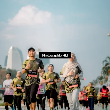 Runner Photo 6711263