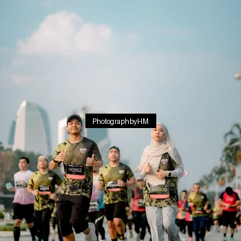 Runner Photo 6711264