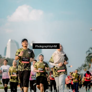 Runner Photo 6711265