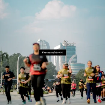 Runner Photo 6711278