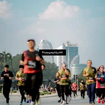 Runner Photo 6711285