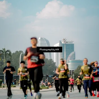 Runner Photo 6711287