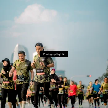 Runner Photo 6711300
