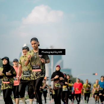 Runner Photo 6711311