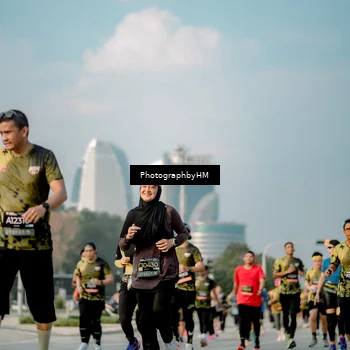 Runner Photo 6711316