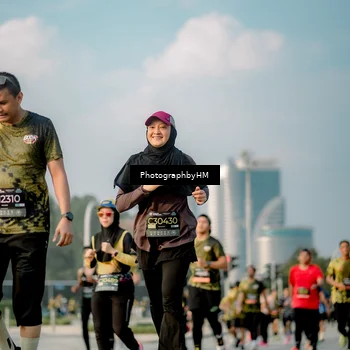 Runner Photo 6711328