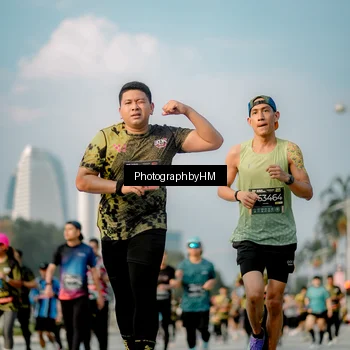 Runner Photo 6711350