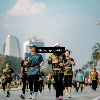 Runner Photo 6711354