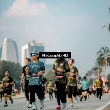 Runner Photo 6711355