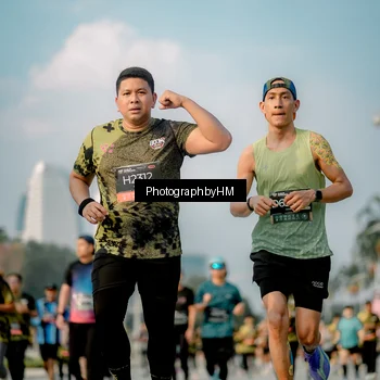 Runner Photo 6711358