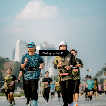 Runner Photo 6711360