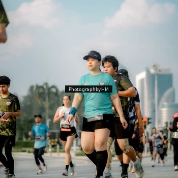 Runner Photo 6711374
