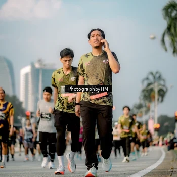 Runner Photo 6711376