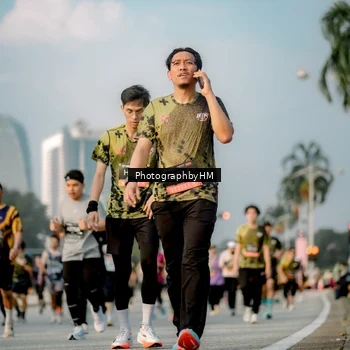 Runner Photo 6711381