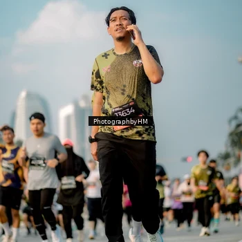 Runner Photo 6711384