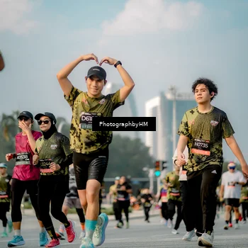Runner Photo 6711398