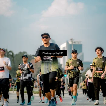 Runner Photo 6711401