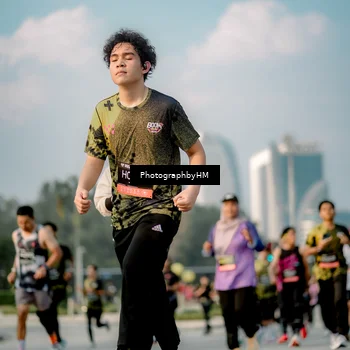Runner Photo 6711414