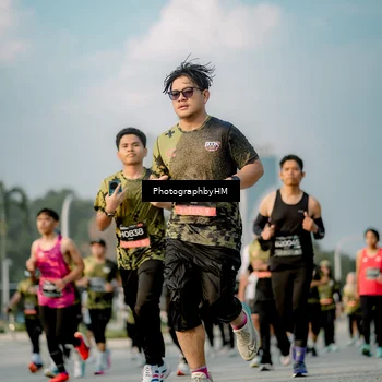 Runner Photo 6711421