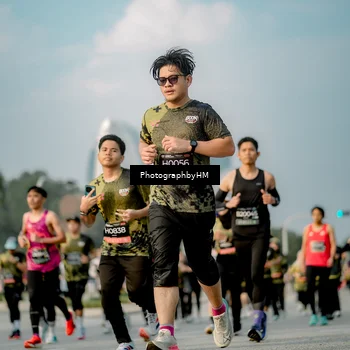 Runner Photo 6711423