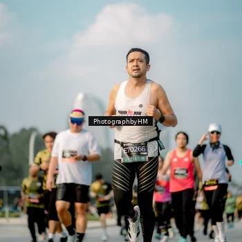 Runner Photo 6711433